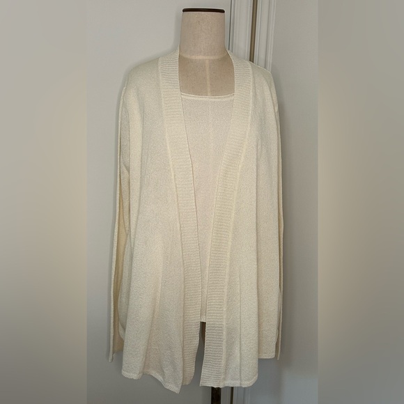 White Stag Sweaters - White Stag XL "2 in 1" sweater set. Cream color with longer length cardigan.